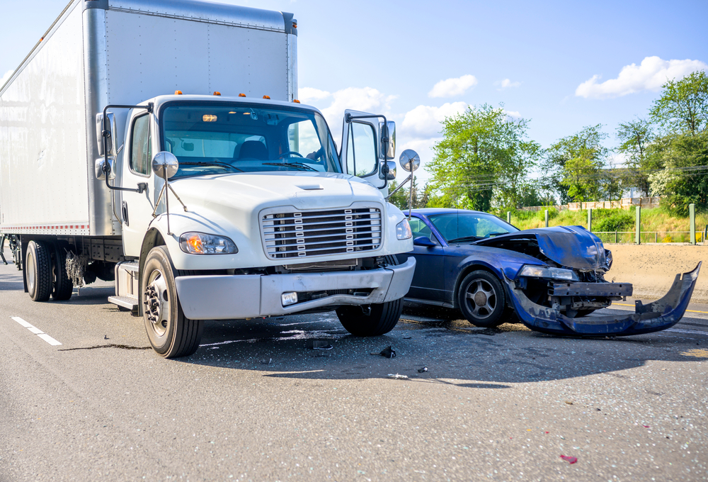 Never Settle a Commercial Vehicle Accident Claim by Yourself
